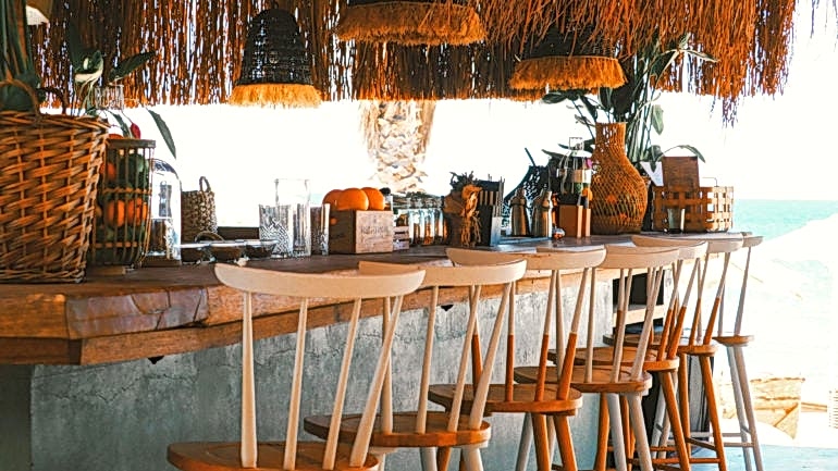 ALAÇATI MEKANLARI – SEVİLEN RESTORAN VE KAFELER