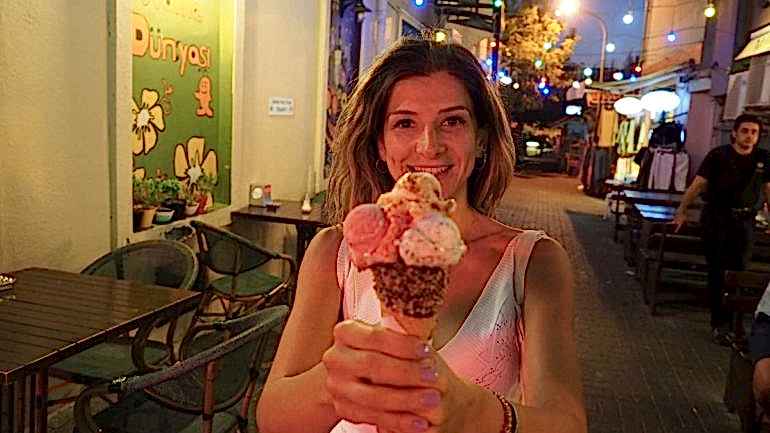 BÜYÜKADA’DA NE YENİR & NEREDE YENİR – MEYHANELER & ADA LEZZETLERİ