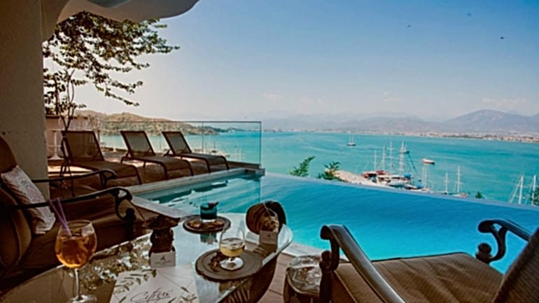 FETHİYE’DE NEREDE KALINIR – PLAJ VE BALAYI OTELLERİ, BUNGALOVLAR