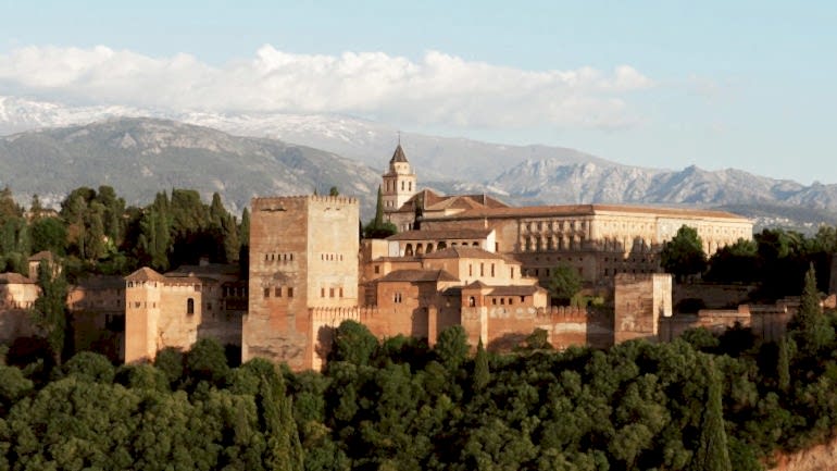 EL HAMRA SARAYI HAKKINDA BİLGİ VE BİLET TÜYOLARI