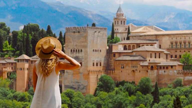 GRANADA’DA GEZİLECEK YERLER