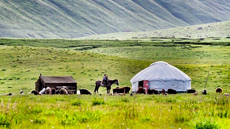 KIRGIZİSTAN GEZİLECEK YERLER