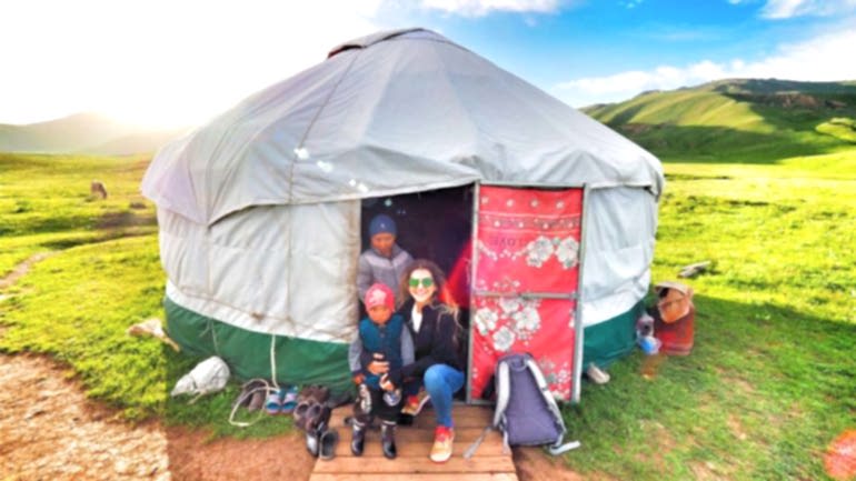 KIRGIZİSTAN’DA KONAKLAMA: OTEL / EV / OTAĞI