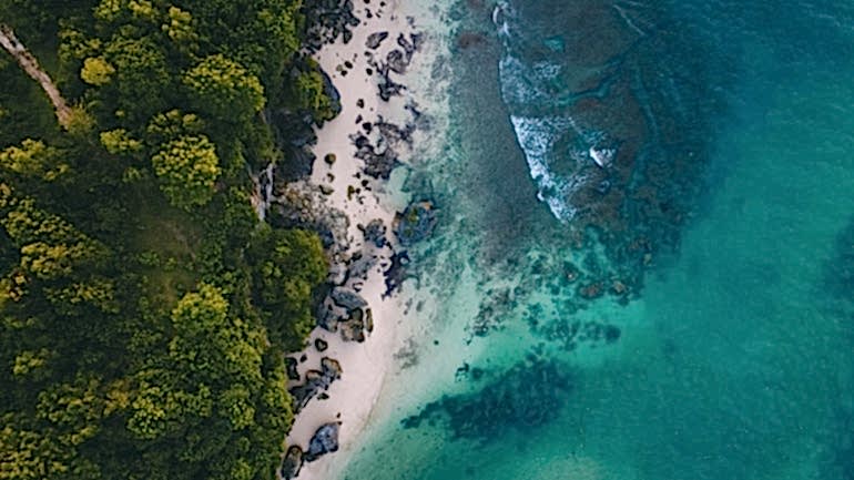 NUSA LEMBONGAN’DA NEREDE KALINIR – OTELLER & VİLLALAR