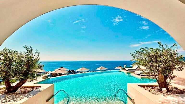 RODOS ADASI’NDA NEREDE KALINIR? EN GÜZEL RODOS OTELLERİ