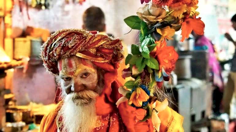 VARANASİ – HİNDİSTAN’DA ÖLÜMÜN BAŞKENTİ