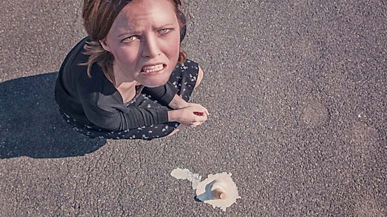 YURT DIŞINDA DİKKAT EDİLMESİ GEREKENLER